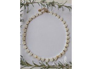 Ogrlica od školjki i hematita