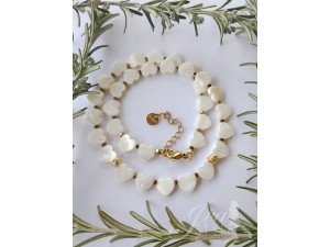 Ogrlica od školjki i hematita